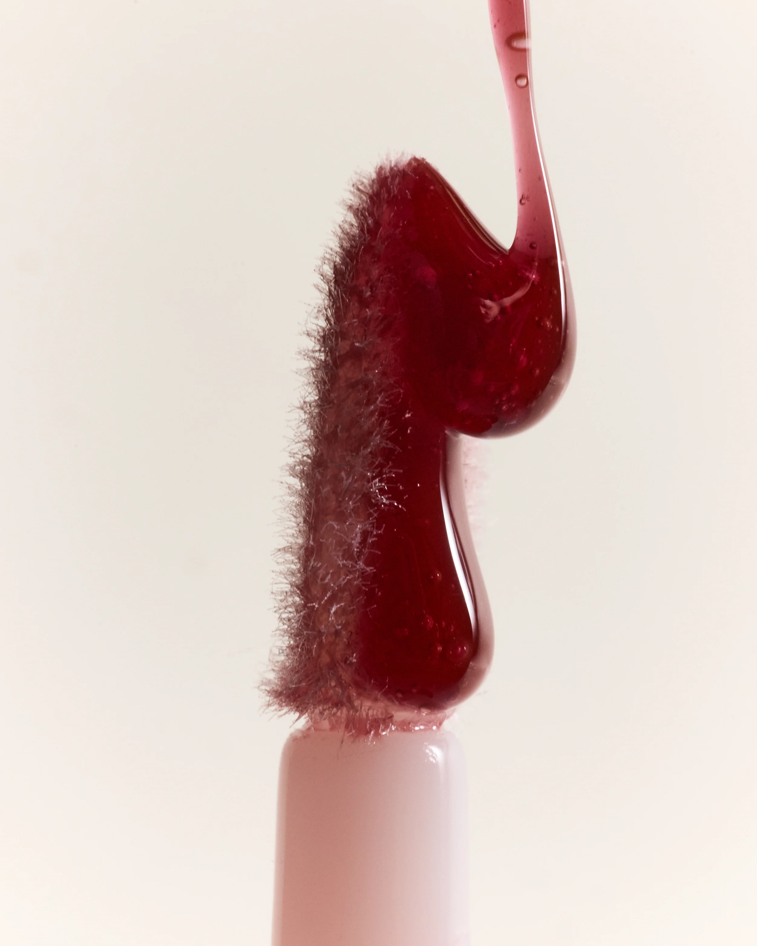 The Oil in Gloss - Image 8
