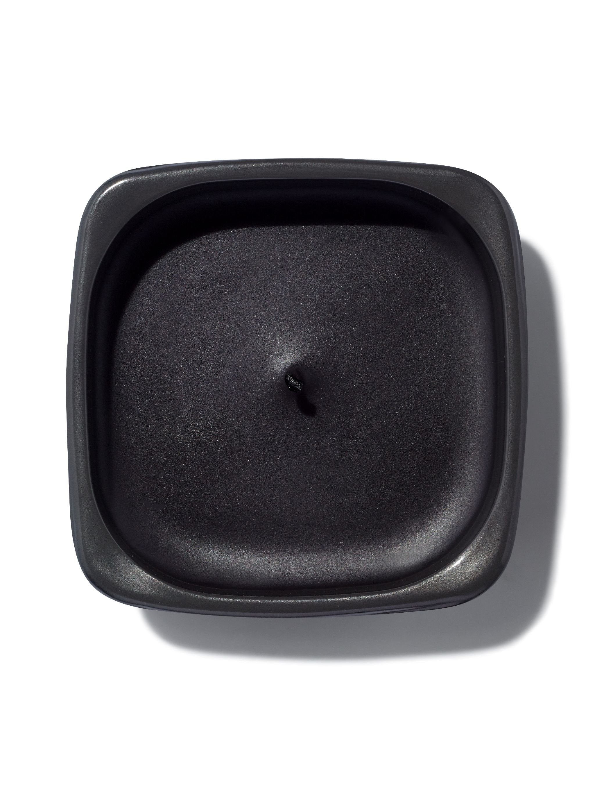 Oud Wood Candle - Image 2
